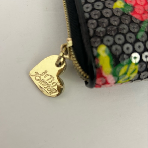 Betsey Johnson womens accordion zip around wallet rose sequins - Picture 3 of 8